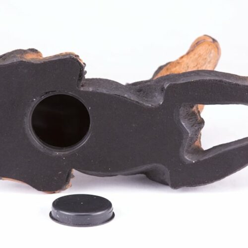 Miniature Pinscher Min Pin pet dog cremation urn figurine, bottom